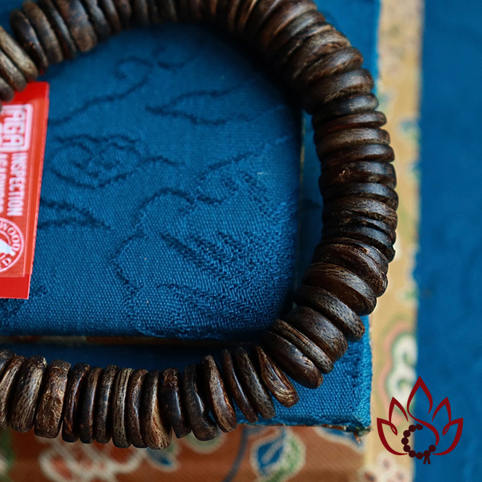 Vòng Trầm Hương Hạt Dẹp | 10 Ly | Trầm Bì Rễ Tự Nhiên | Vip